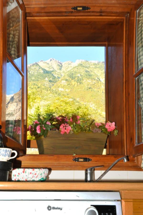 Chardin D'Alto-Apartamentos Chardins Benasque Buitenkant foto